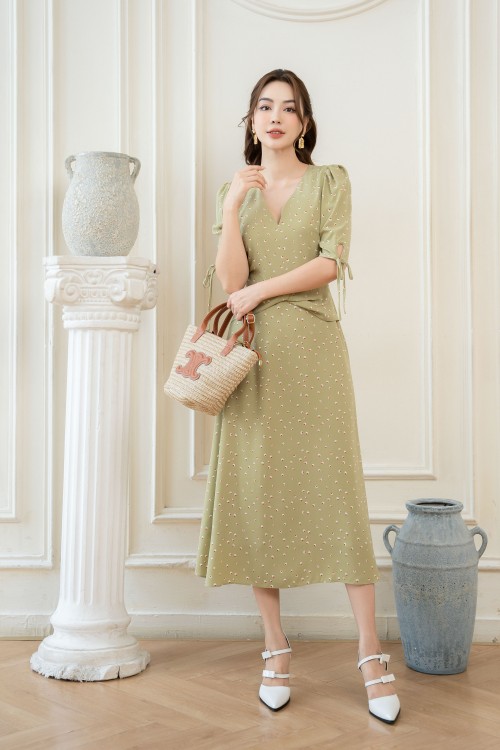 Sixdo Light Green Nuggets Midi Silk Dress 1